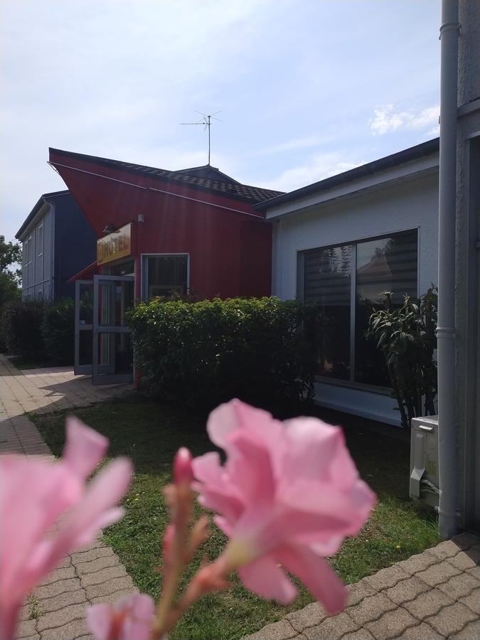 Hotel - Restaurant Du Lac - Agen Боэ Экстерьер фото