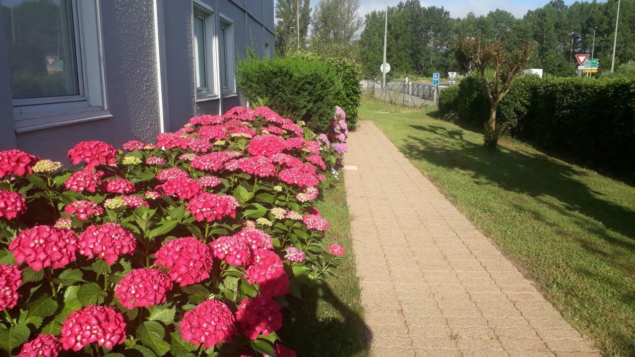 Hotel - Restaurant Du Lac - Agen Боэ Экстерьер фото